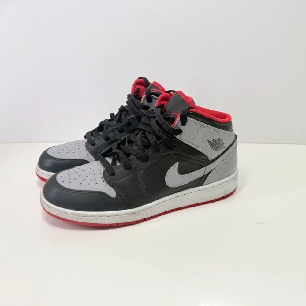 Nike air Jordan 1 size 7Y
